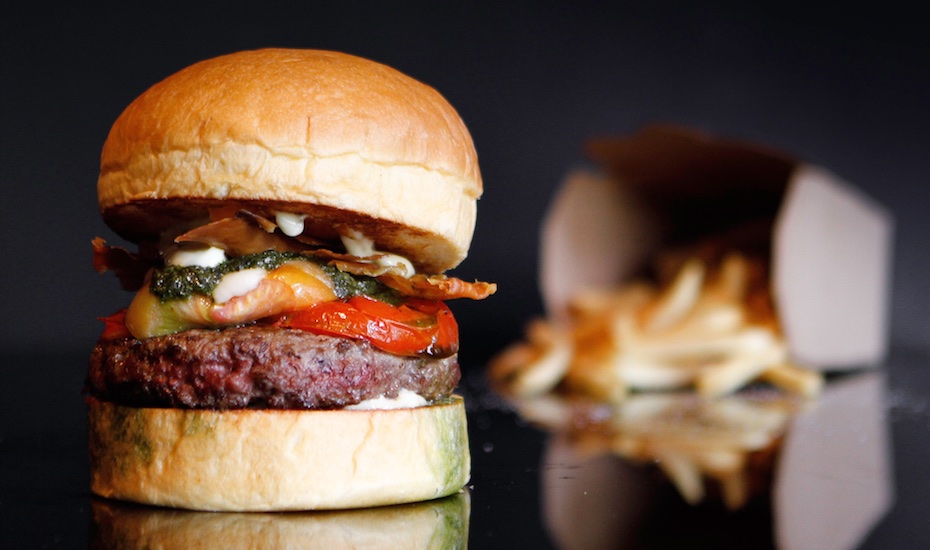 『25 Degrees Burger』は上品で肉汁たっぷりのアメリカンバーガー【シンガポールおすすめハンバーガー】